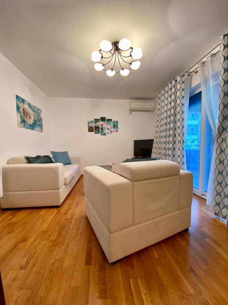 Apartment Liza Petrovac Exteriör bild